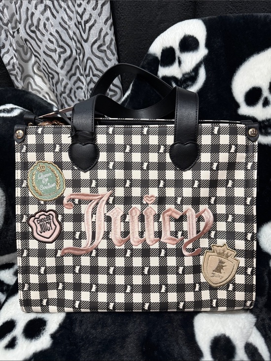 Juicy Couture Handbags - Juicy Couture Scottie tote